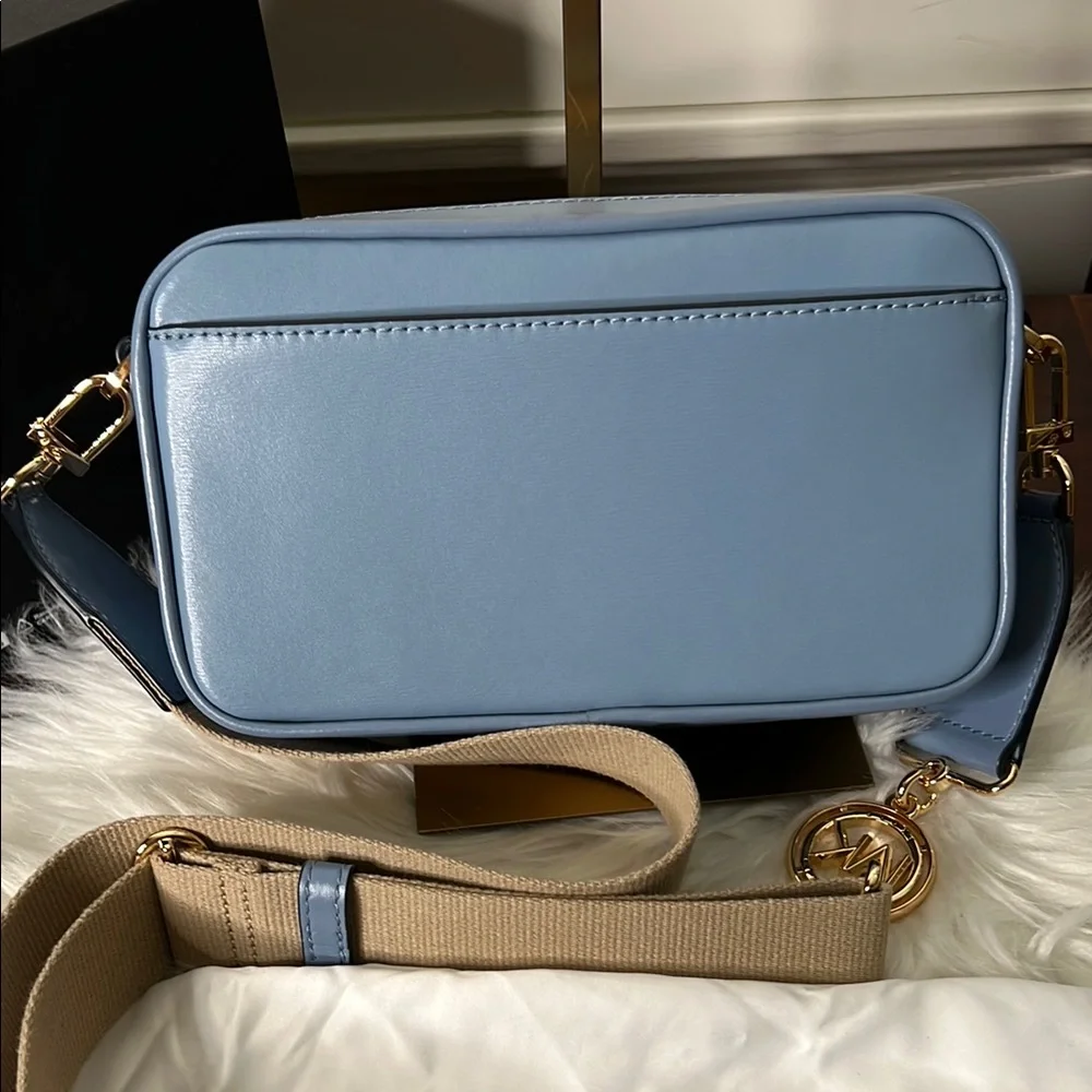 Michael Kors Bradshaw Medium Leather Pocket Camera Crossbody NWOT Dust Bag - Picture 7 of 17